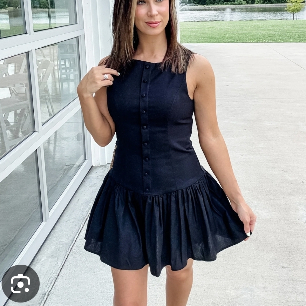 Le Lis Navy Blue Sleeveless Button-Front Mini Dress SZ.M NWT